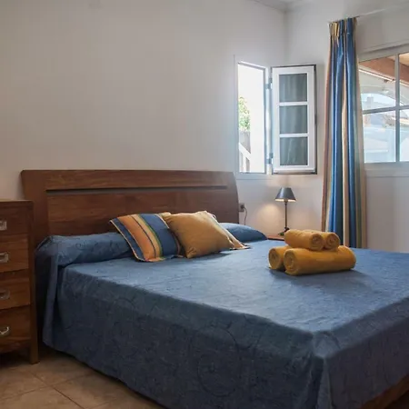 Amelia - 4 Bedrooms, Aircon, Private Pool, Wifi, Golf View Villa *