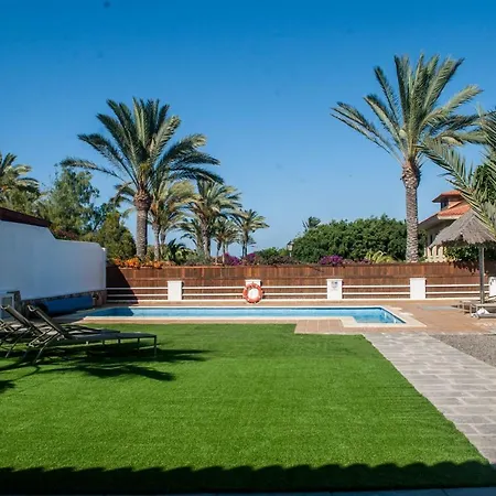 Amelia - 4 Bedrooms, Aircon, Private Pool, Wifi, Golf View