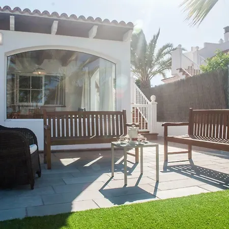 Amelia - 4 Bedrooms, Aircon, Private Pool, Wifi, Golf View Caleta de Fuste