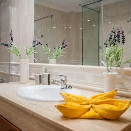Amelia - 4 Bedrooms, Aircon, Private Pool, Wifi, Golf View Villa *