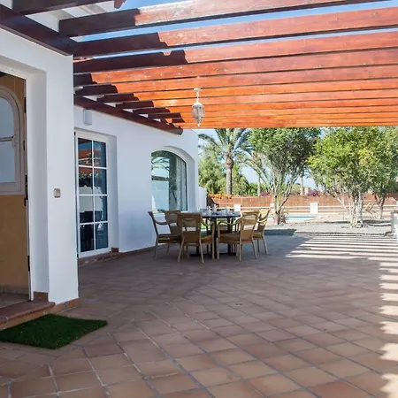 Villa Amelia - 4 Bedrooms, Aircon, Private Pool, Wifi, Golf View