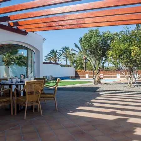 Amelia - 4 Bedrooms, Aircon, Private Pool, Wifi, Golf View Villa *